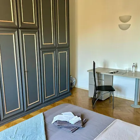 아파트 Modernoappartamento Su Due Piani *