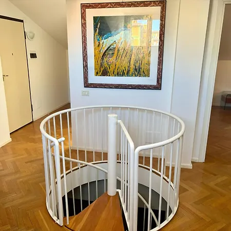 Modernoappartamento Su Due Piani Sassari