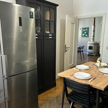 Modernoappartamento Su Due Piani * סאסארי